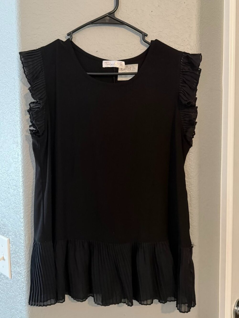Black Ruffle Sleeve Blouse Pleated Hem Dressy Top Lightweight Women M